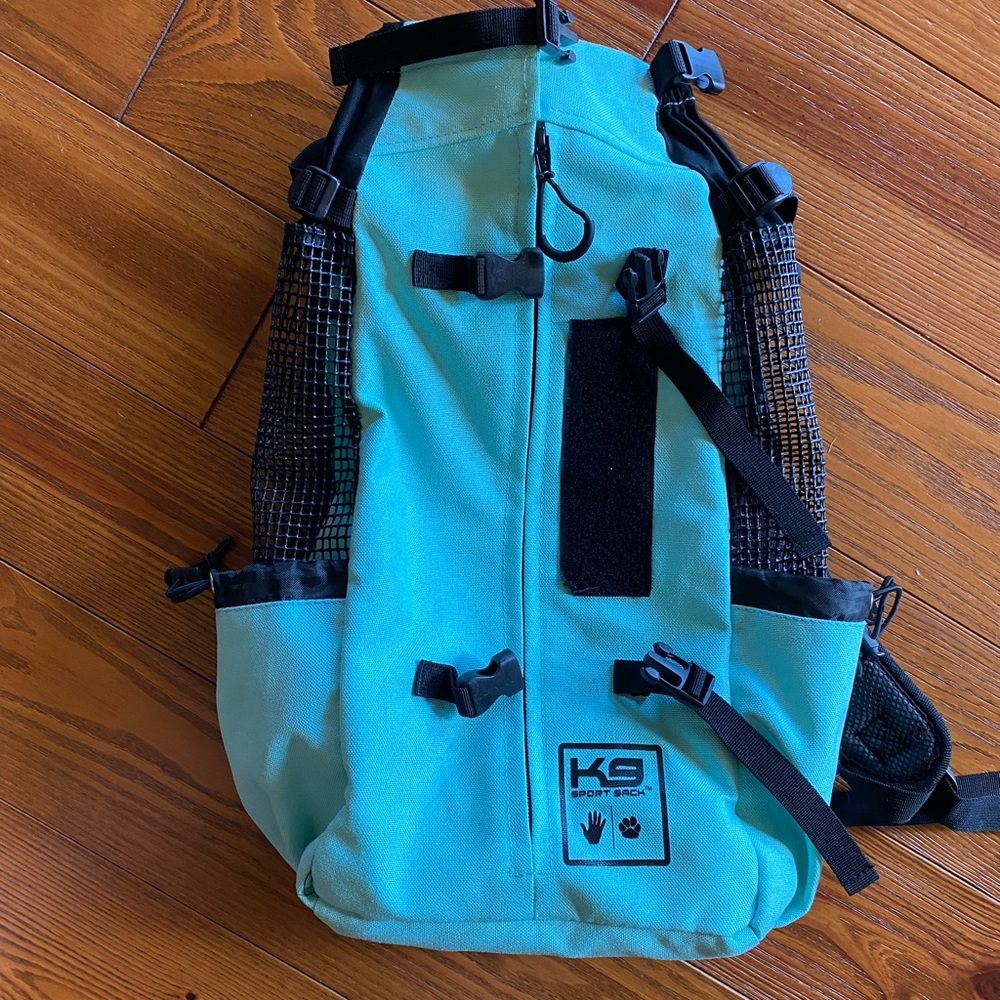 Aqua K9 sports sach